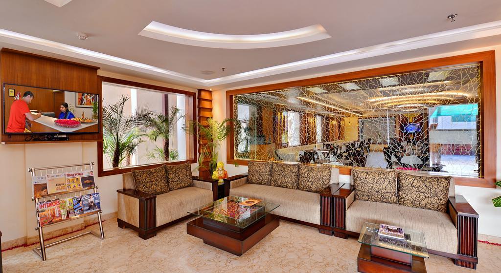 Hotel Seven Hills Tower Agra  Zewnętrze zdjęcie