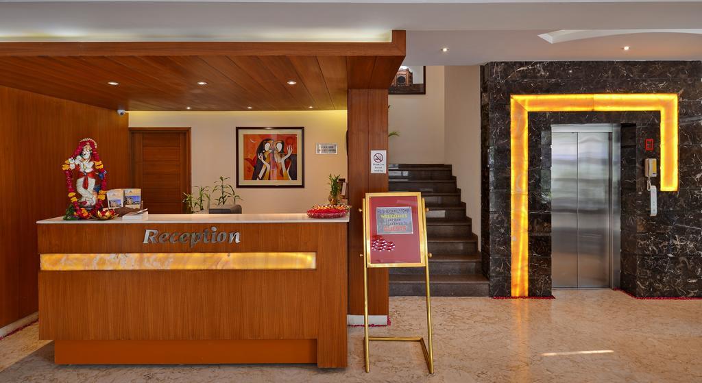 Hotel Seven Hills Tower Agra  Zewnętrze zdjęcie