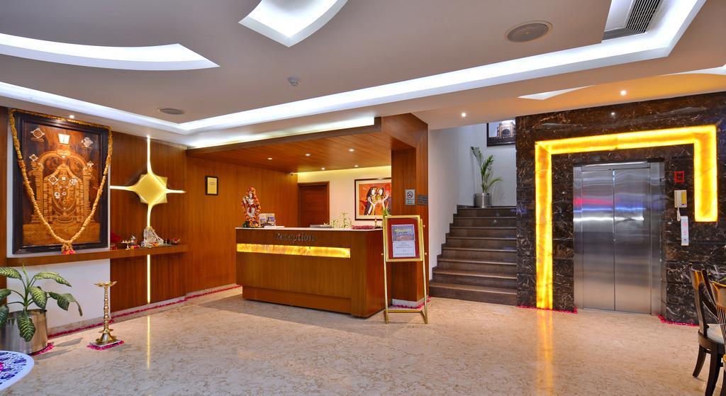 Hotel Seven Hills Tower Agra  Zewnętrze zdjęcie