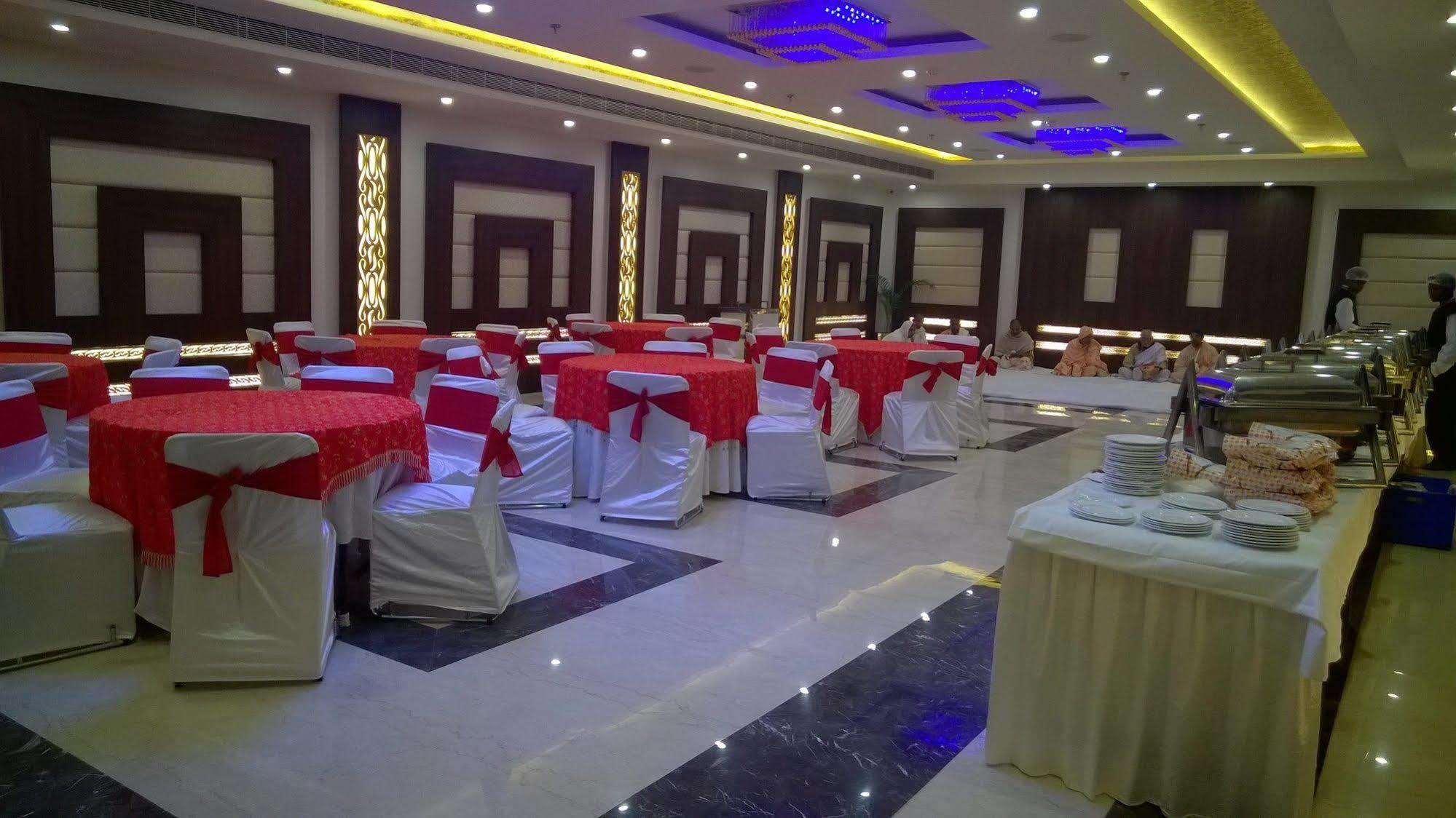 Hotel Seven Hills Tower Agra  Zewnętrze zdjęcie